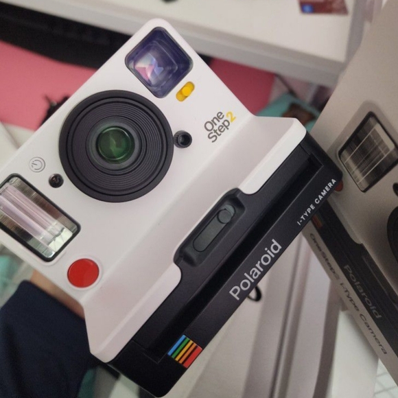 Polaroid One step 2 camera - Picture 2 of 3